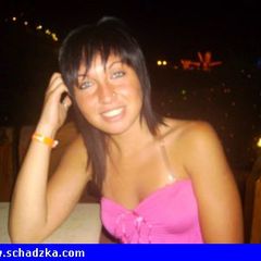 szczupla,ladna ,zgrabna brunetka 25lat …
