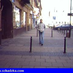 jestem 30 letnim facetem samotnym w wie…