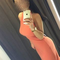 Piękna brunetka