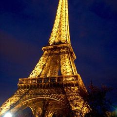 Praca dla dziewczyn-Paris
