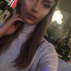 Transseksulna dziewczyna szuka sponsora