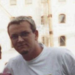 Przystojny, inteligentny, uprzejmy, nie…